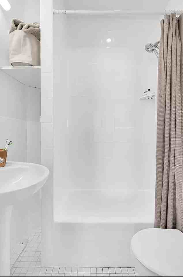 125 S 2nd St #4 - Photo 6 of 9