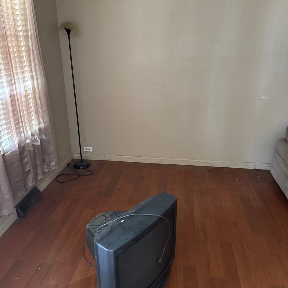 719 N 31st St - Photo 2 of 14