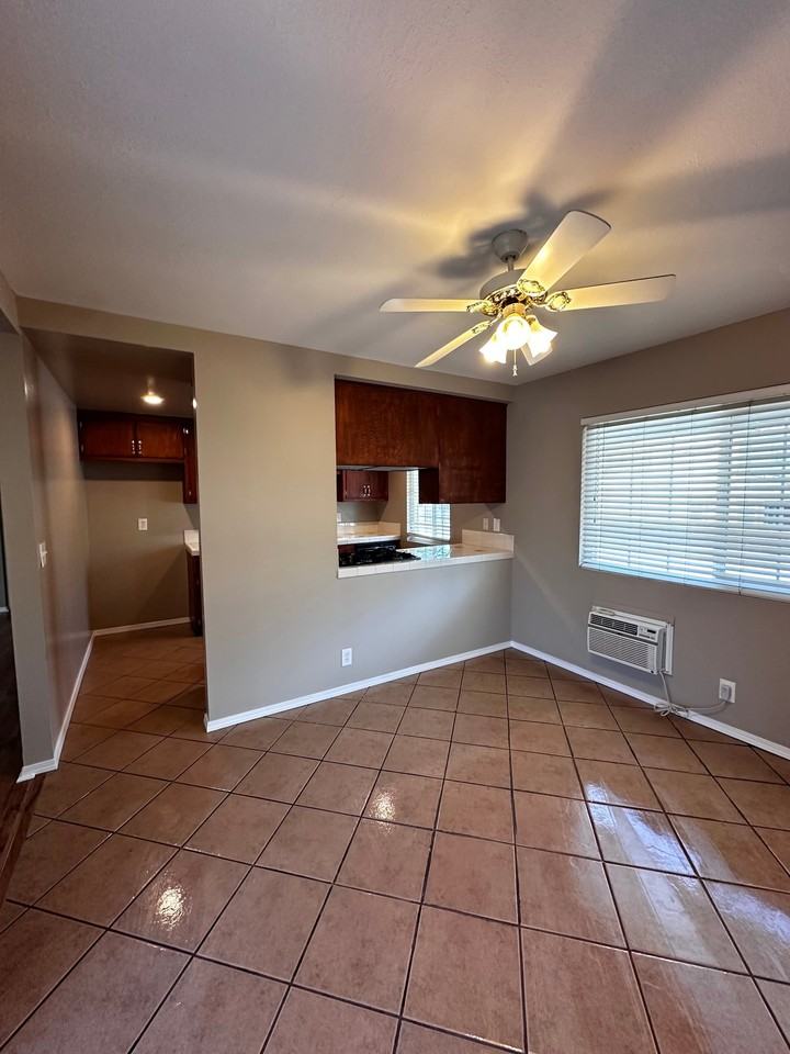 1987 Evergreen St #1987 - Photo 4 of 10