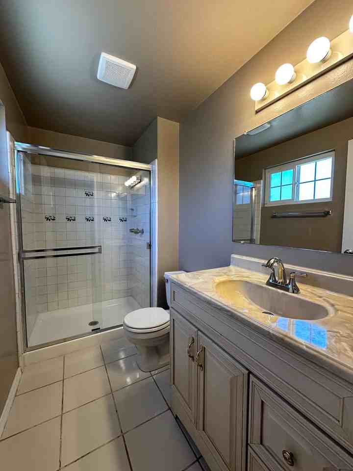 1987 Evergreen St #1987 - Photo 7 of 10