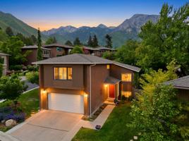 featured image of 3674 E Oakrim Way