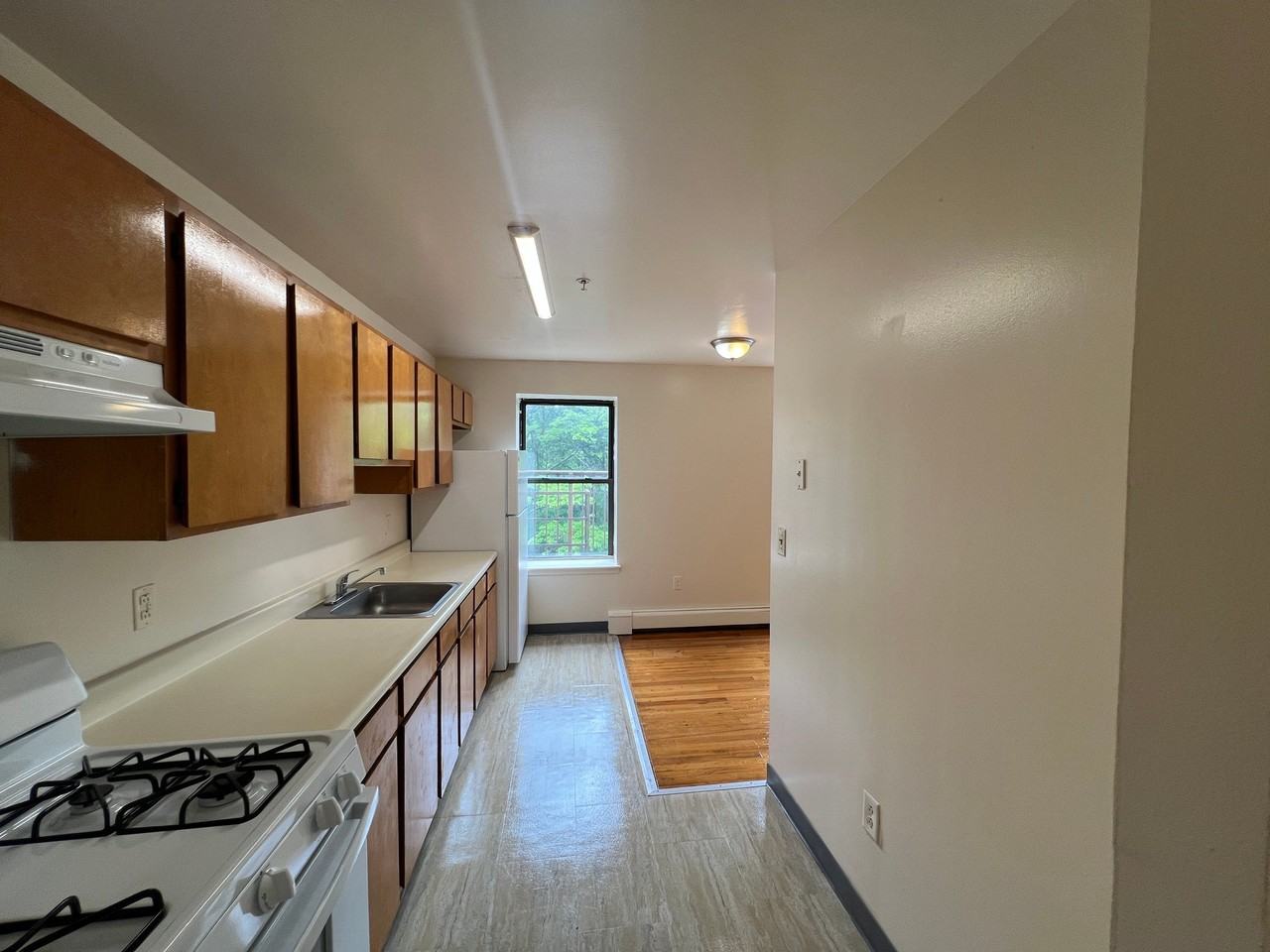 400 S 8th St #3 - Photo 2 of 7