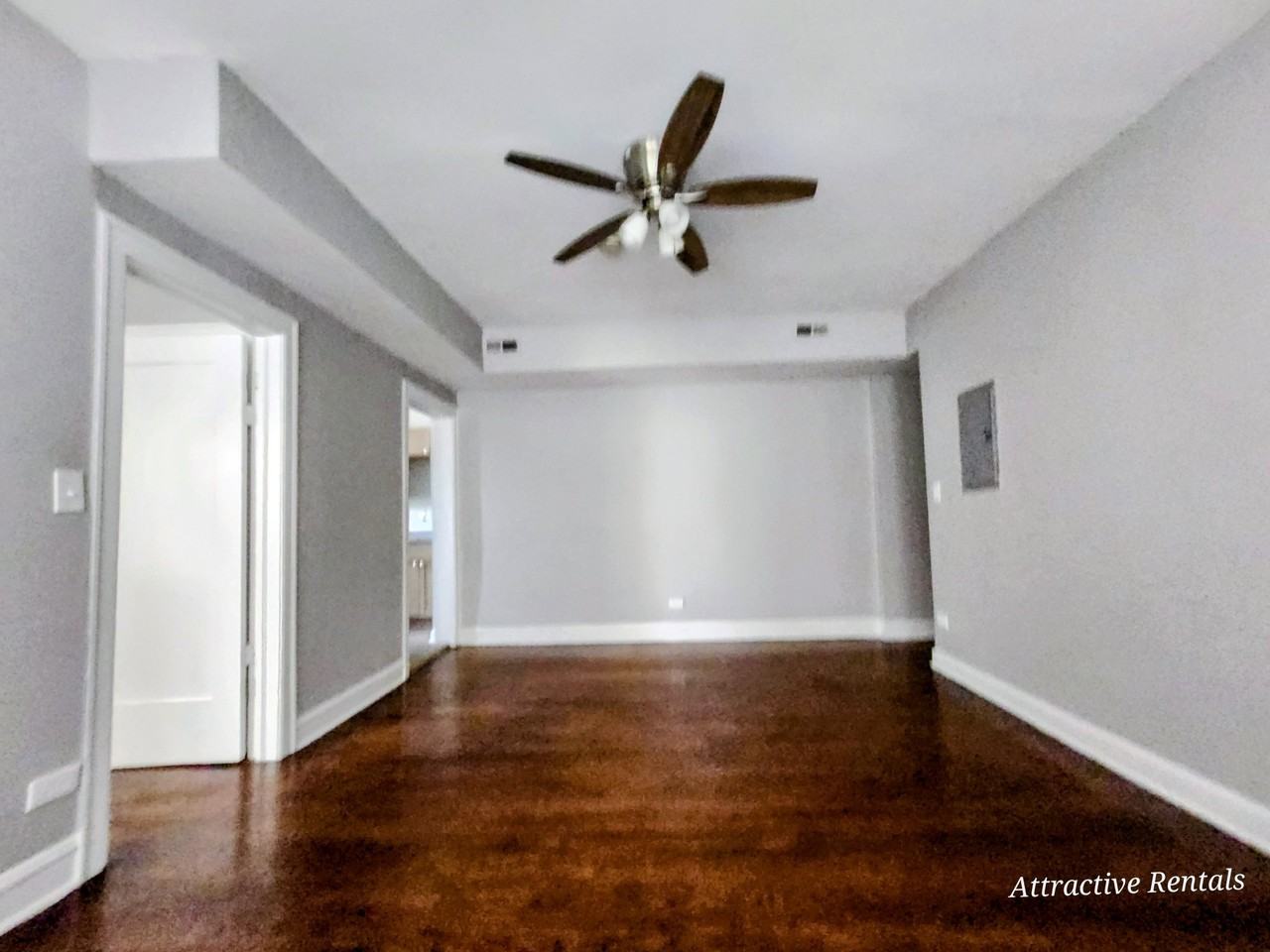 7937 S Vernon Ave - Photo 2 of 12