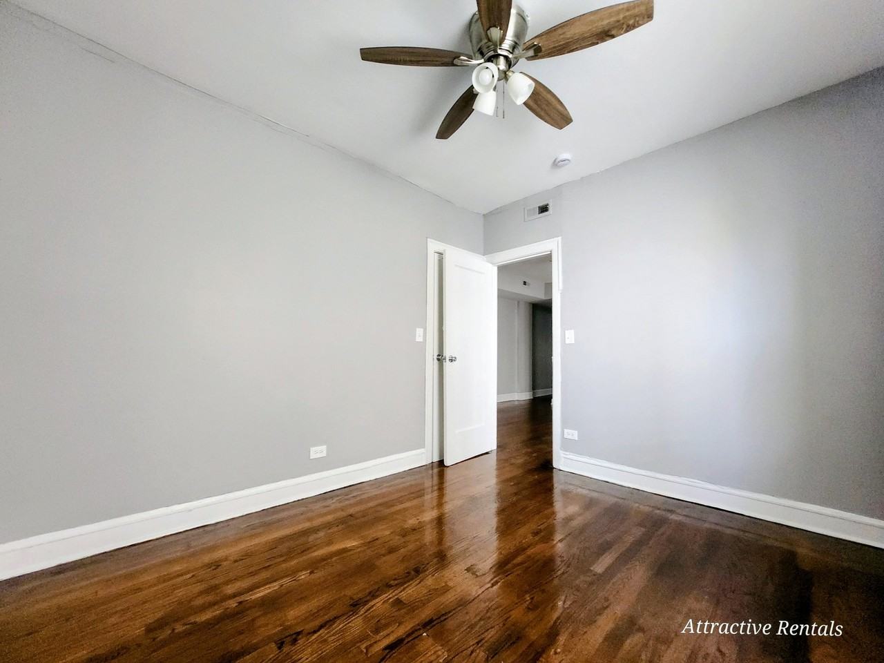 7937 S Vernon Ave - Photo 4 of 12