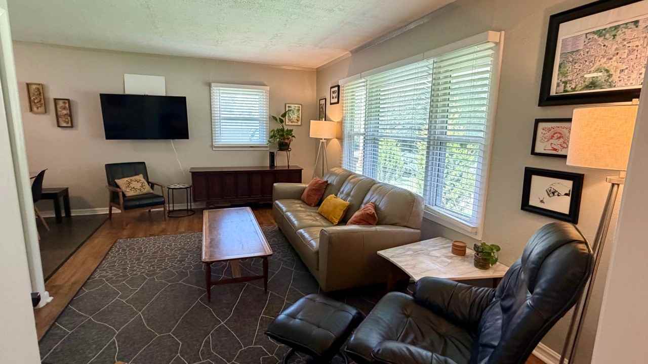1727 Monte Sano Blvd Se - Photo 3 of 24