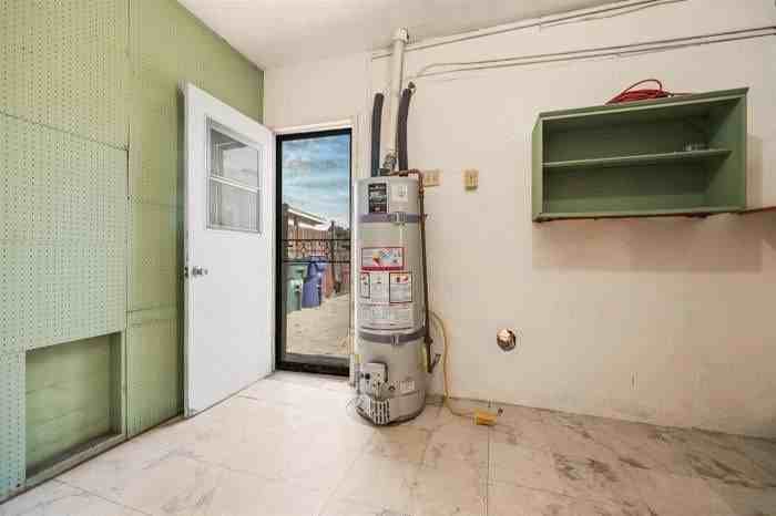 3703 Billman St - Photo 6 of 10