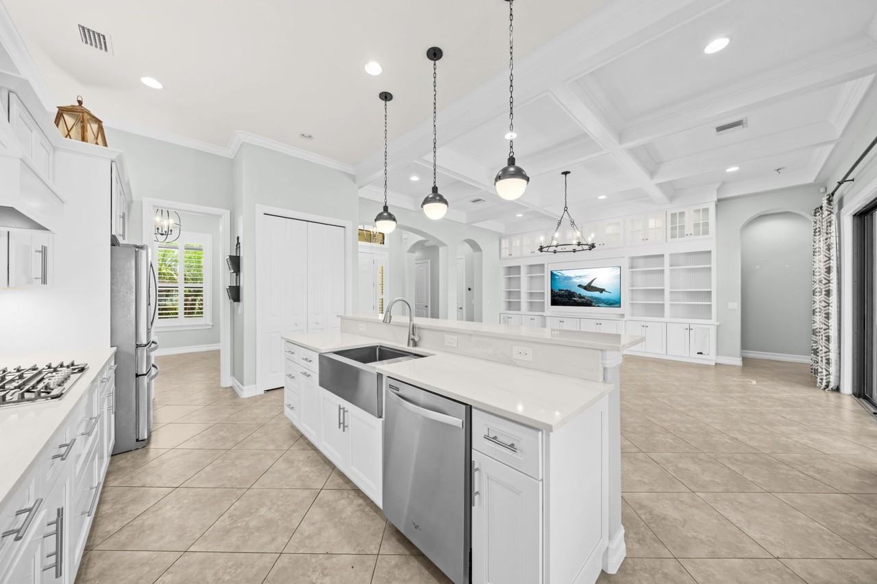 3450 Brunot Cir - Photo 4 of 20
