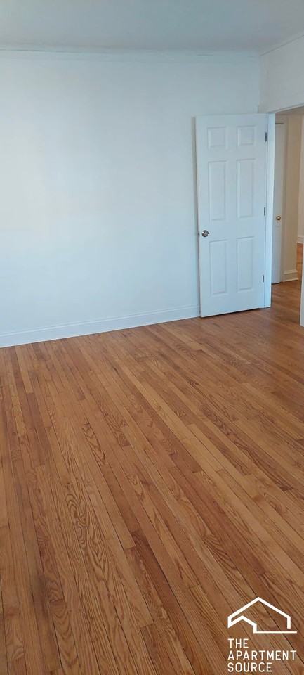 1107 N Avers Ave #1 - Photo 6 of 9