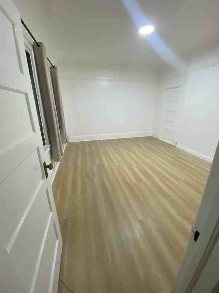2055 Berkeley Way - Photo 3 of 15