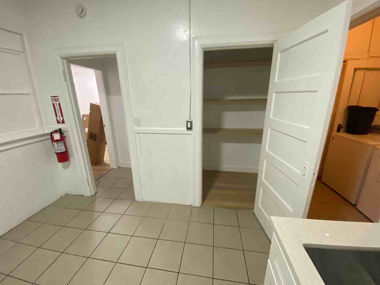 2055 Berkeley Way - Photo 5 of 15