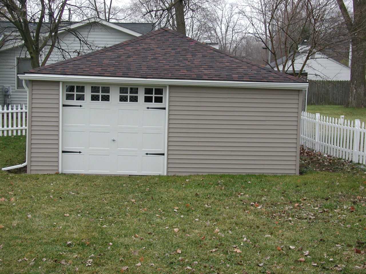 44179 Grand River Ave - Photo 5 of 9