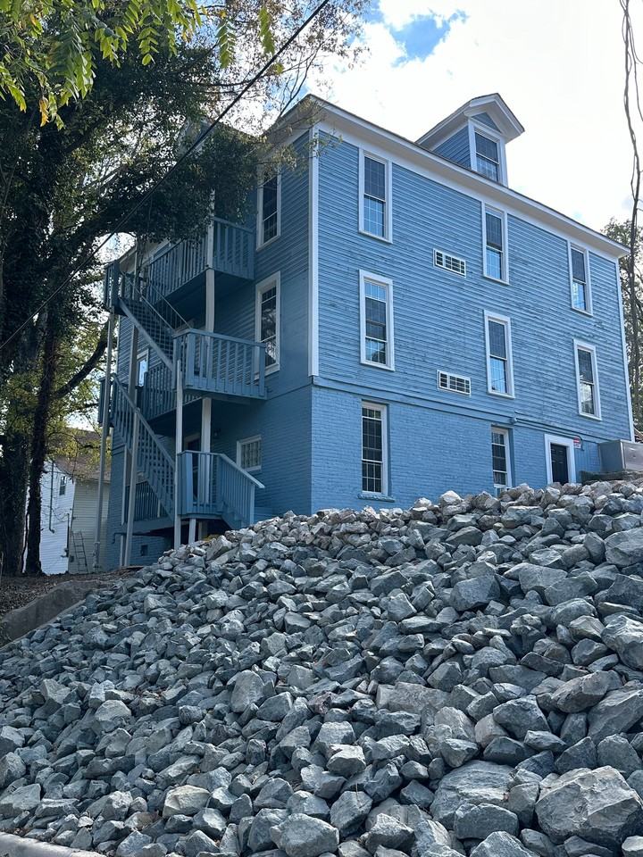 133 Carlton Ter #A - Photo 2 of 13