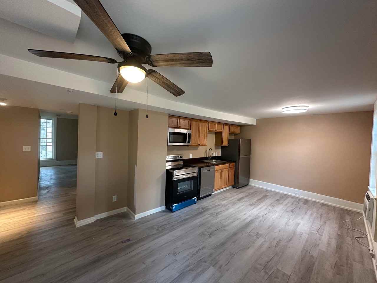 133 Carlton Ter #A - Photo 3 of 13