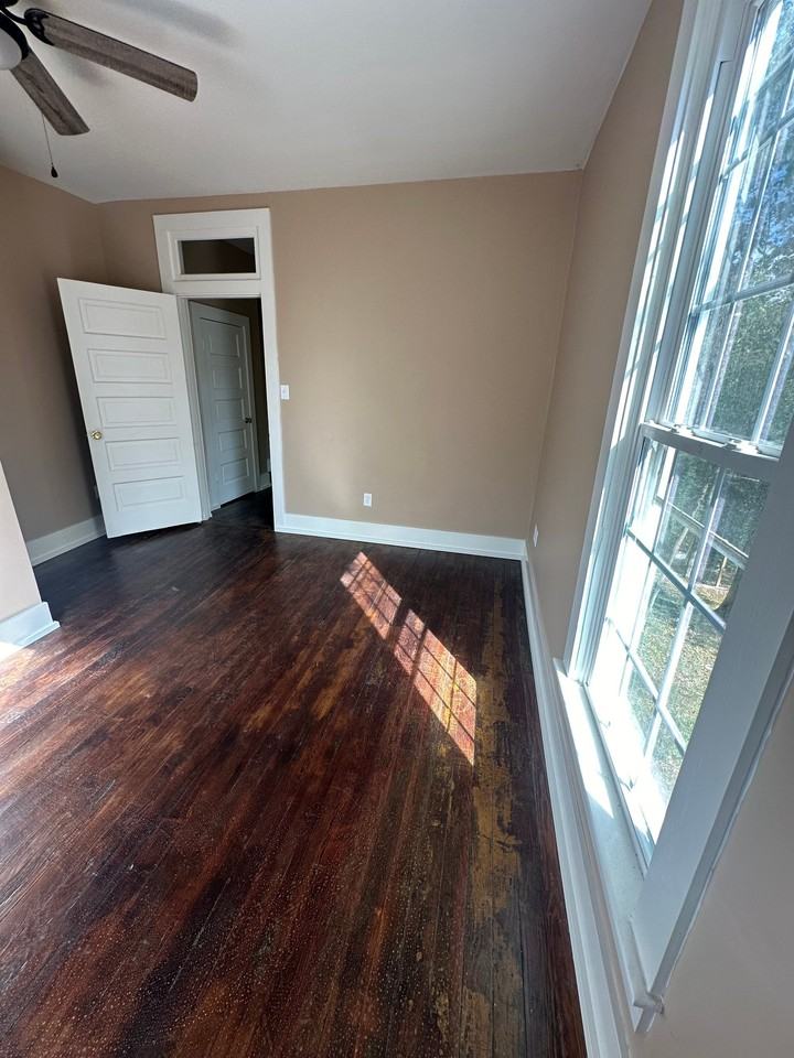 133 Carlton Ter #A - Photo 6 of 13