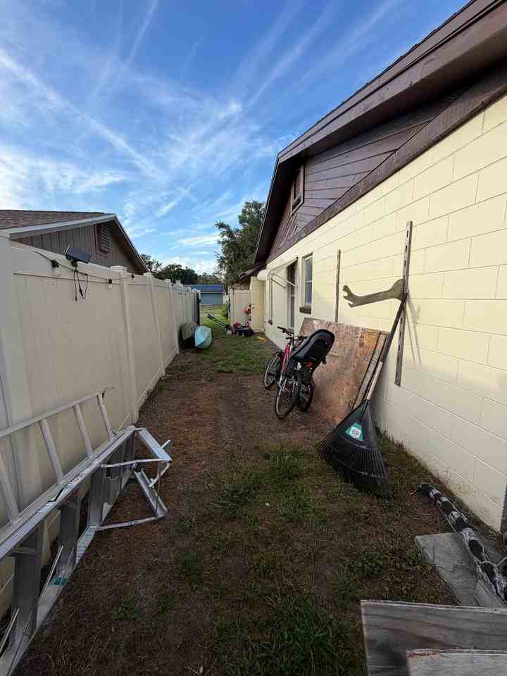 819 Pebblewood Dr - Photo 2 of 20