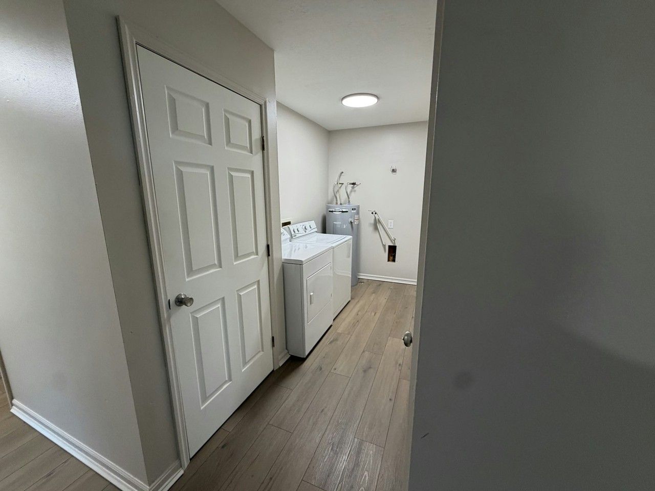 119-121 Michael Avenue, Unit 121 - Photo 7 of 16
