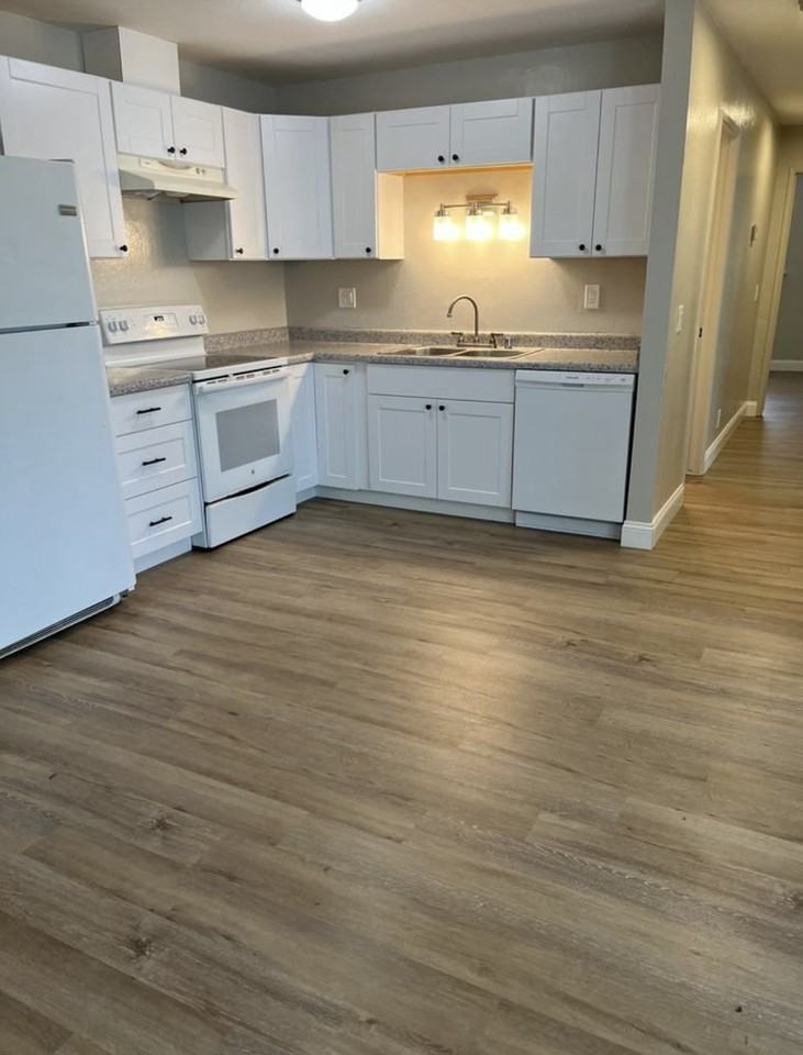 2 Carson St #C - Photo 2 of 10
