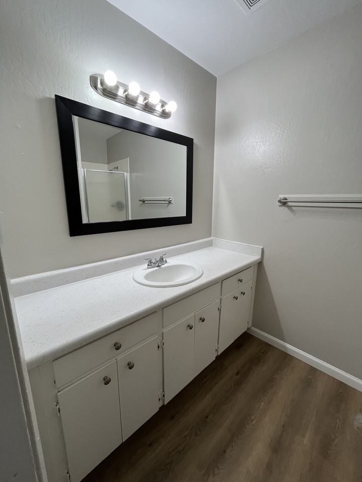 2 Carson St #C - Photo 4 of 10