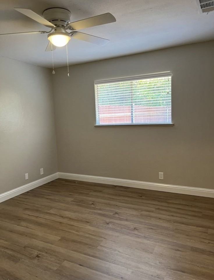 2 Carson St #C - Photo 5 of 10