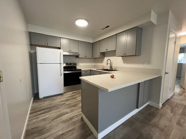 2907 Jolyn Way #B - Photo 5 of 29