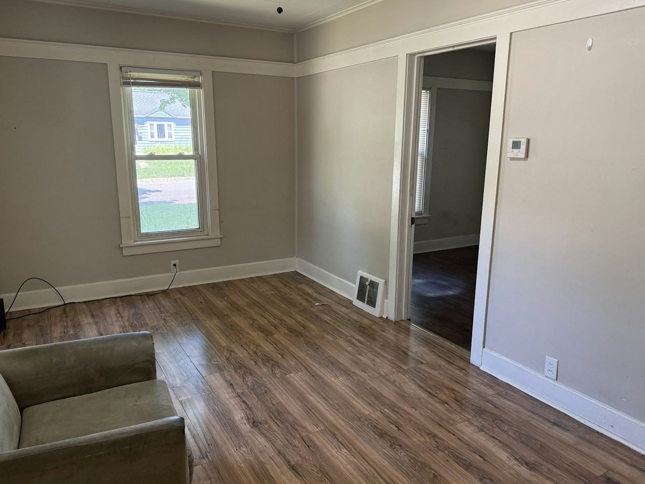 924 Hall Street - Photo 5 of 10