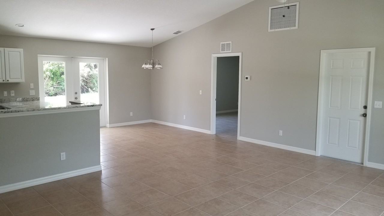 12115 Appleberg Circle - Photo 5 of 9