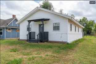 820 Southwest 31st Street - Photo 1 of 1