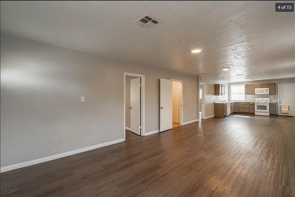 820 Southwest 31st Street - Photo 4 of 12