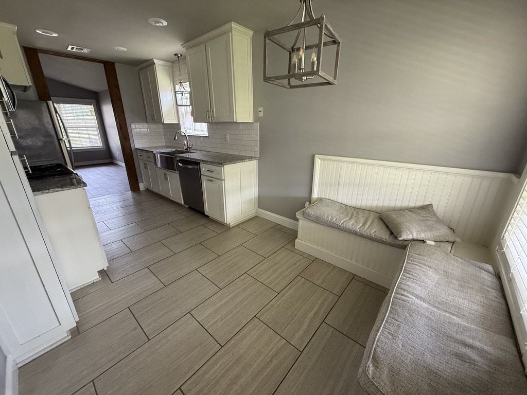 1107 Ryan Street - Photo 5 of 19