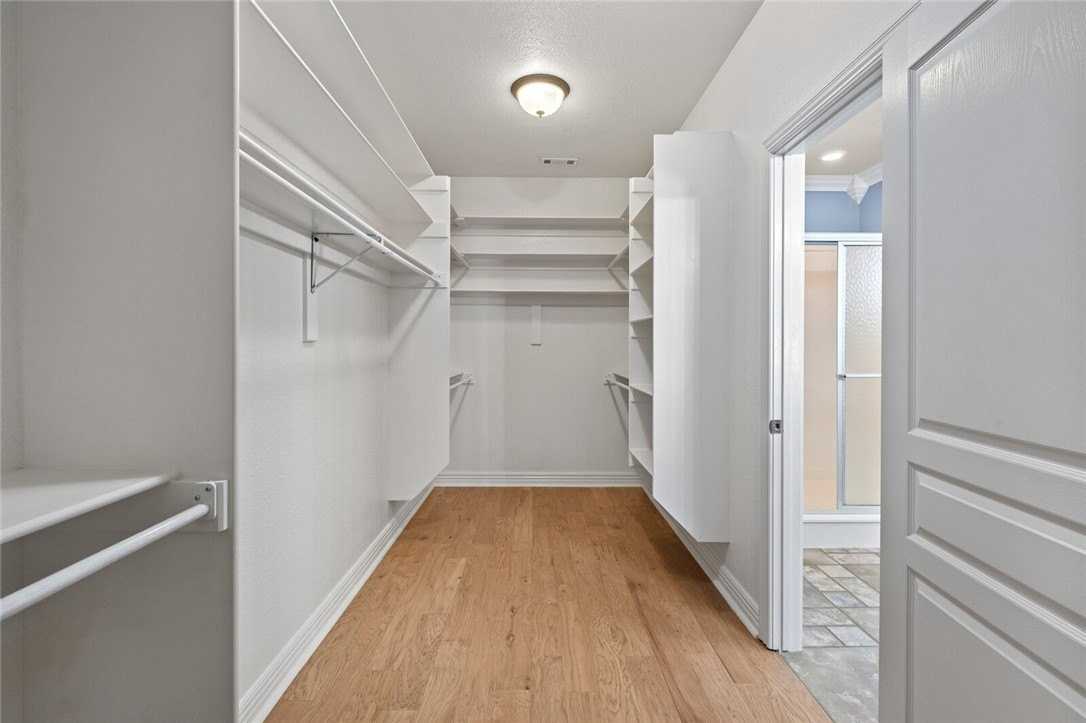 3907 Ne Cadbury Ave - Photo 6 of 16