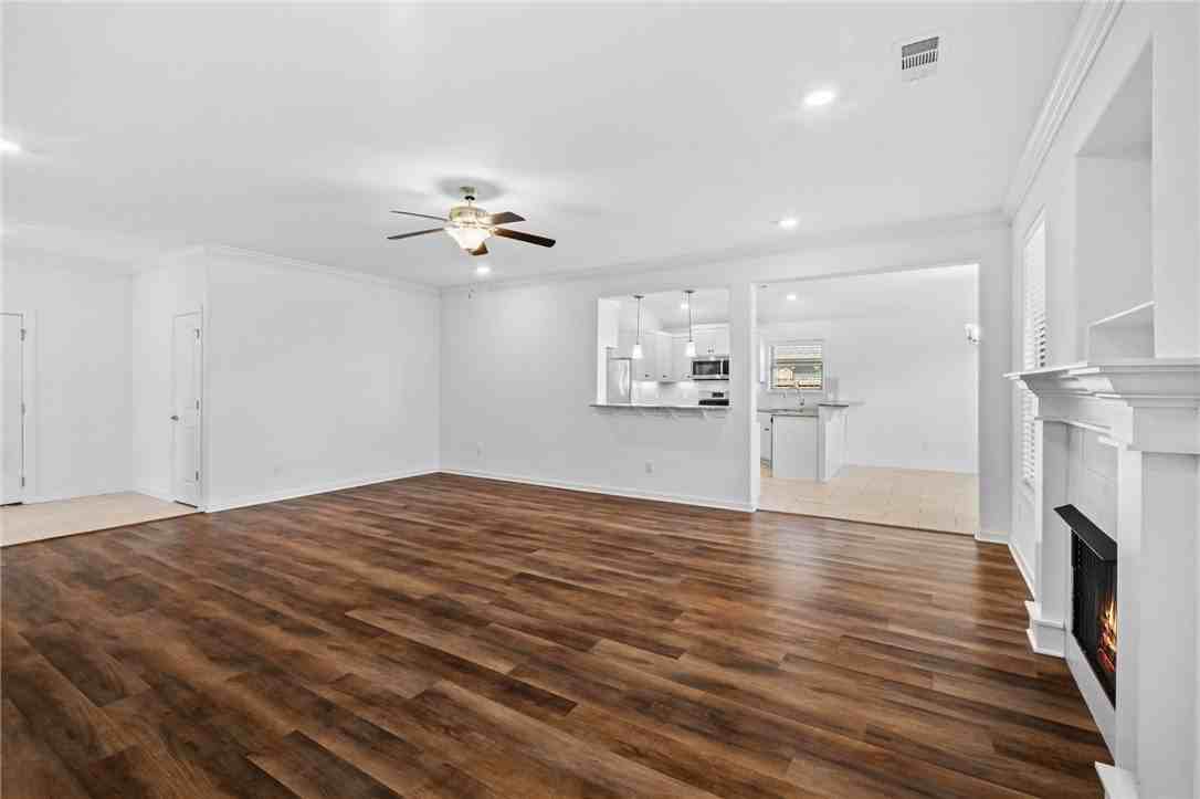 4304 W Newton Ave - Photo 7 of 27