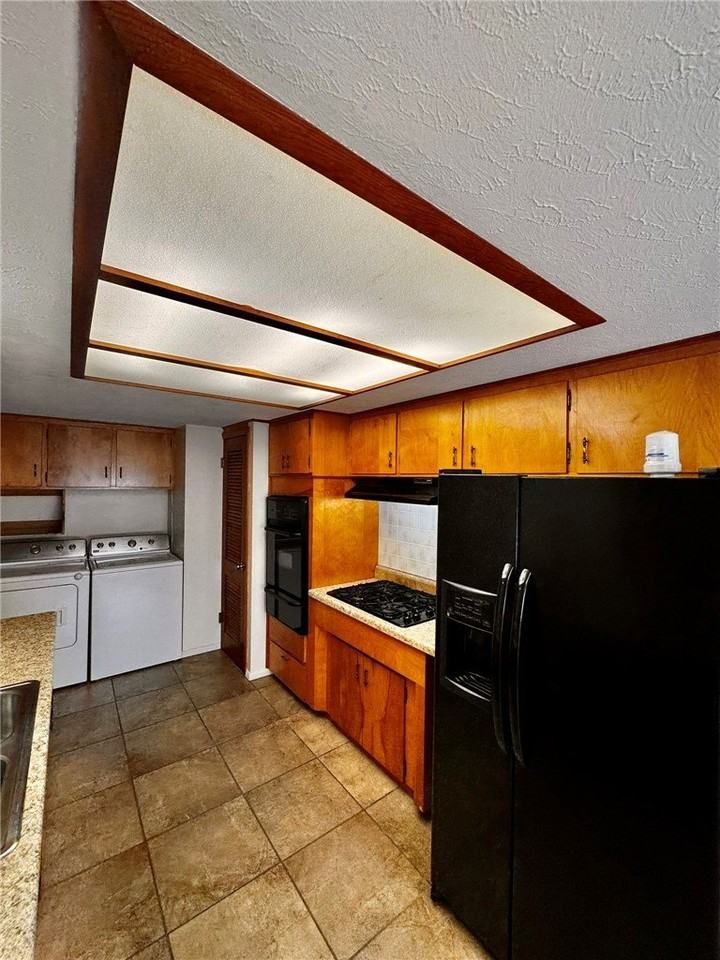9108 Bluff Dr - Photo 6 of 26