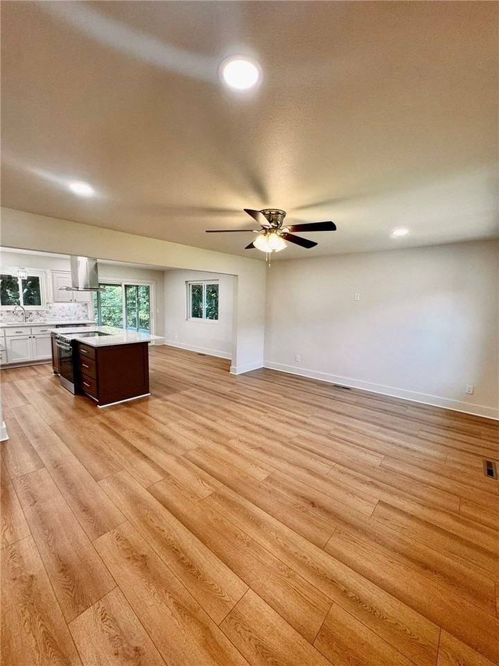14911 Dutchmans Dr - Photo 2 of 28
