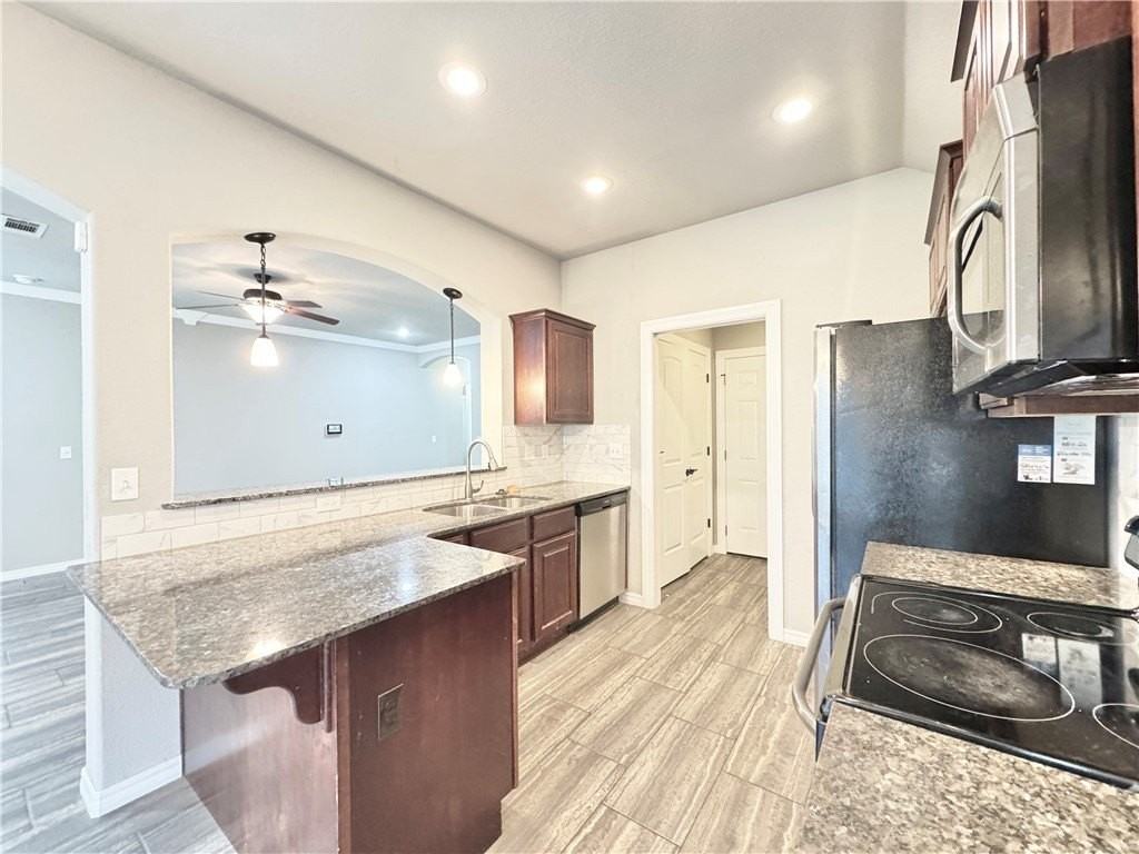 4687 W Croft Dr - Photo 5 of 17