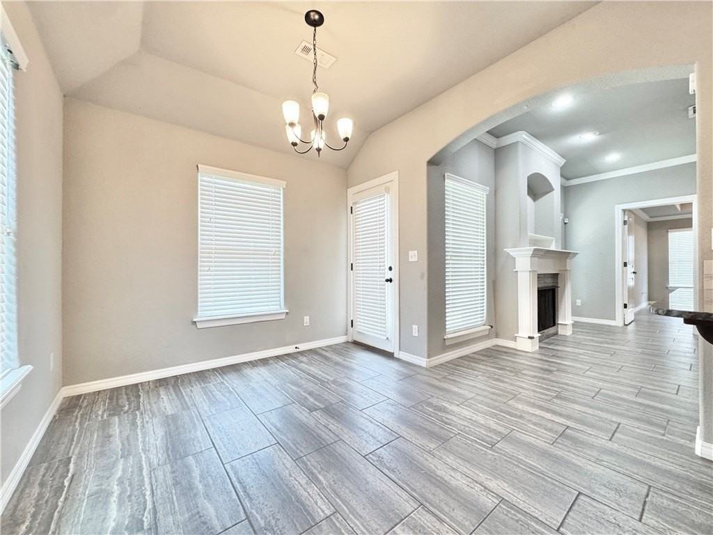 4687 W Croft Dr - Photo 6 of 17