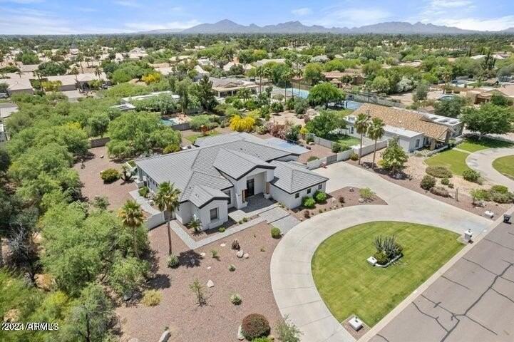 8645 E Wood Dr - Photo 2 of 50