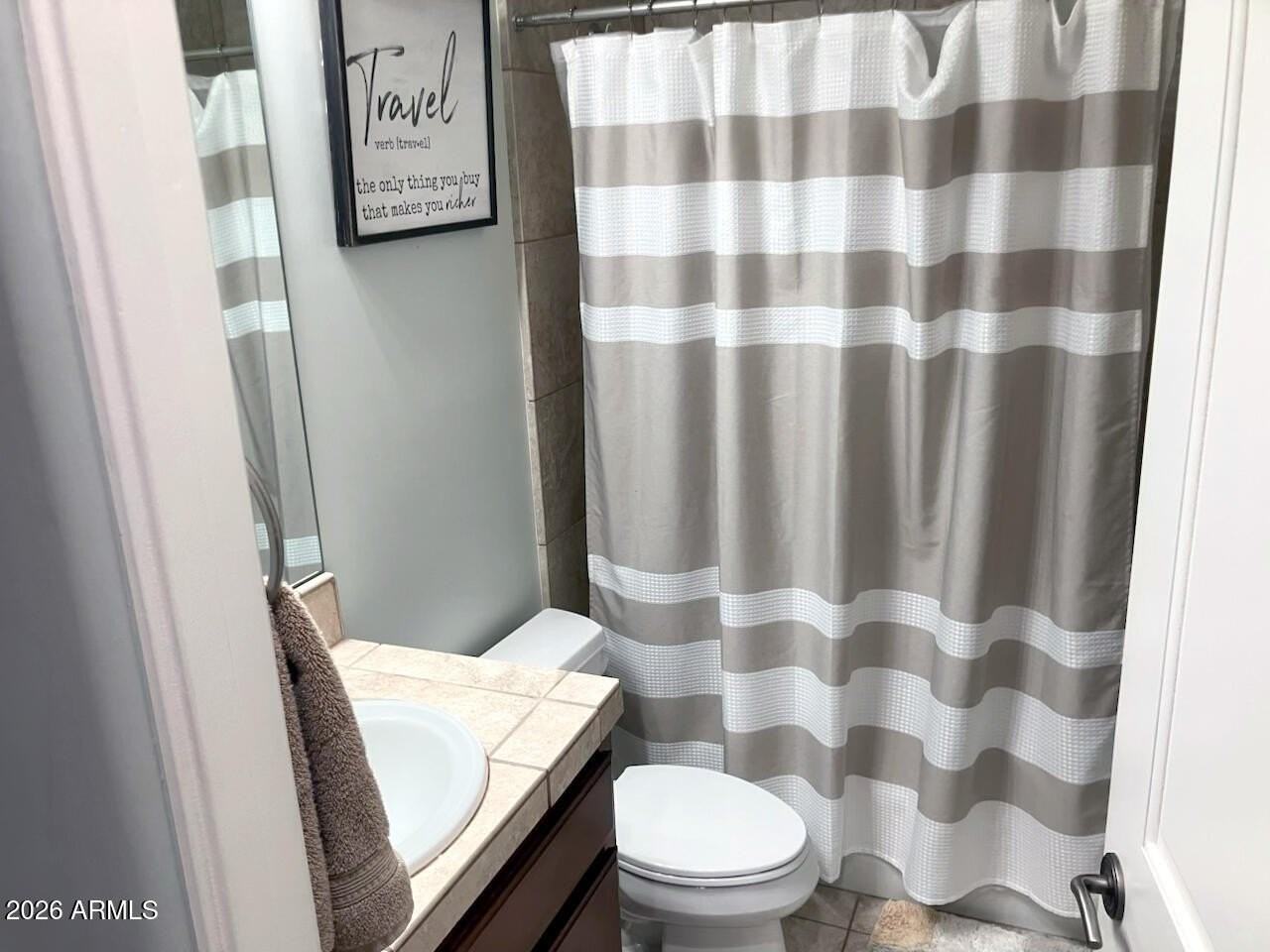 6601 E Paradise Dr - Photo 5 of 8
