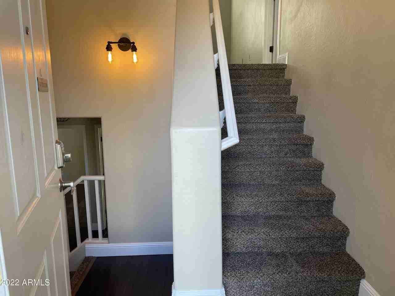 5217 W Fulton St - Photo 4 of 36