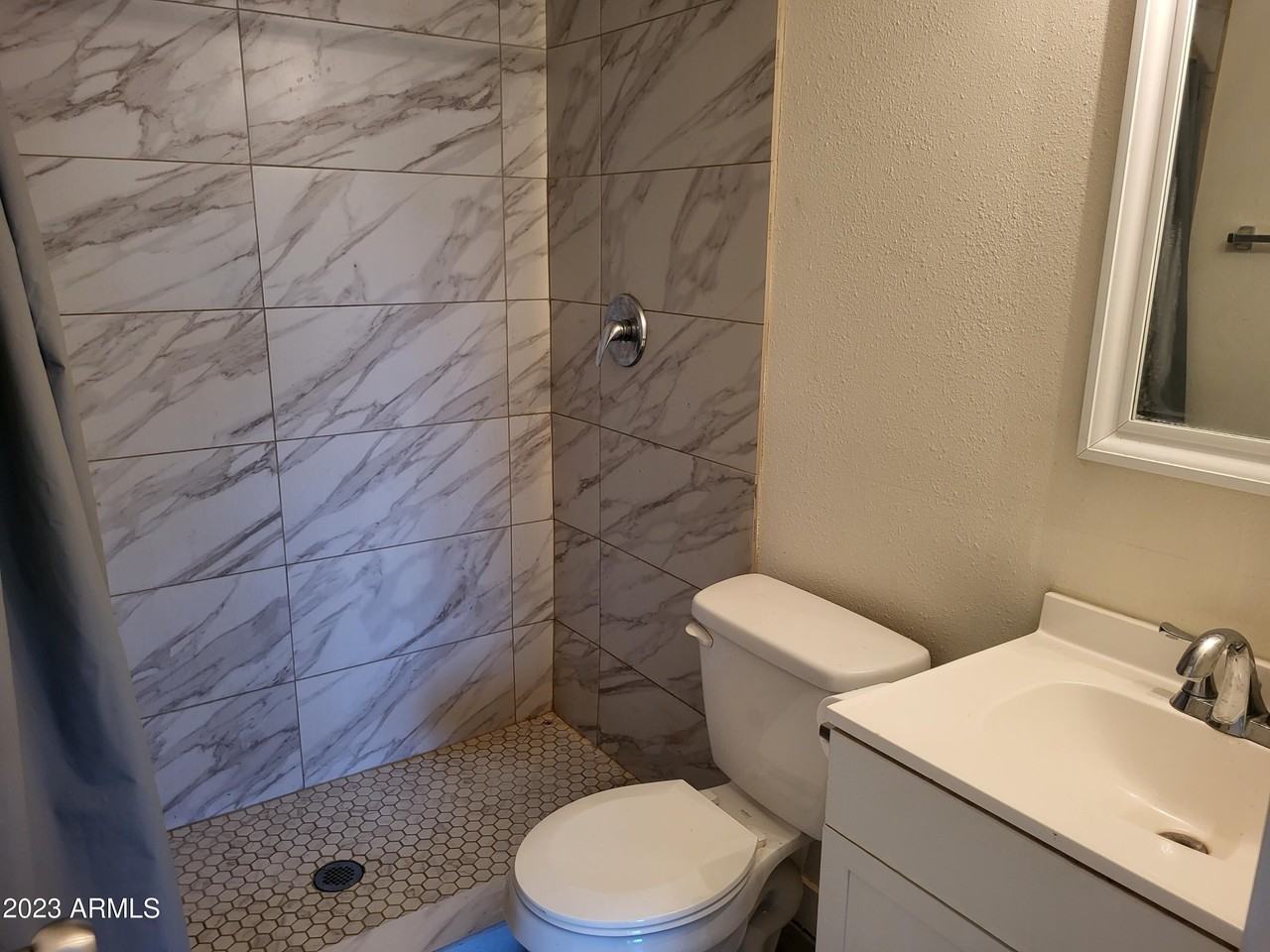 1631 E Yale St #7 - Photo 3 of 7