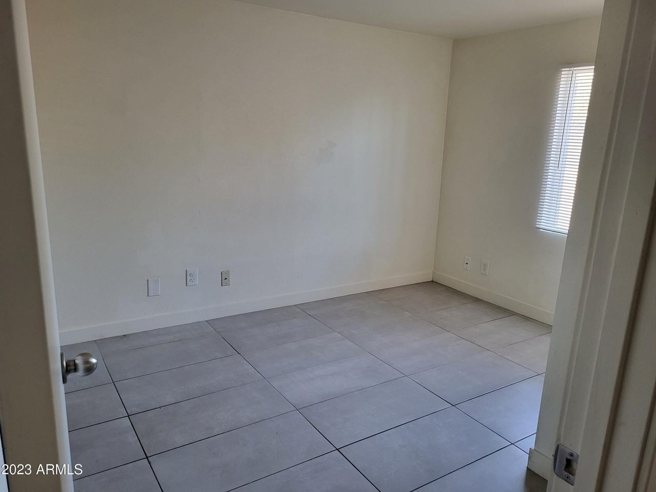 1631 E Yale St #7 - Photo 7 of 7