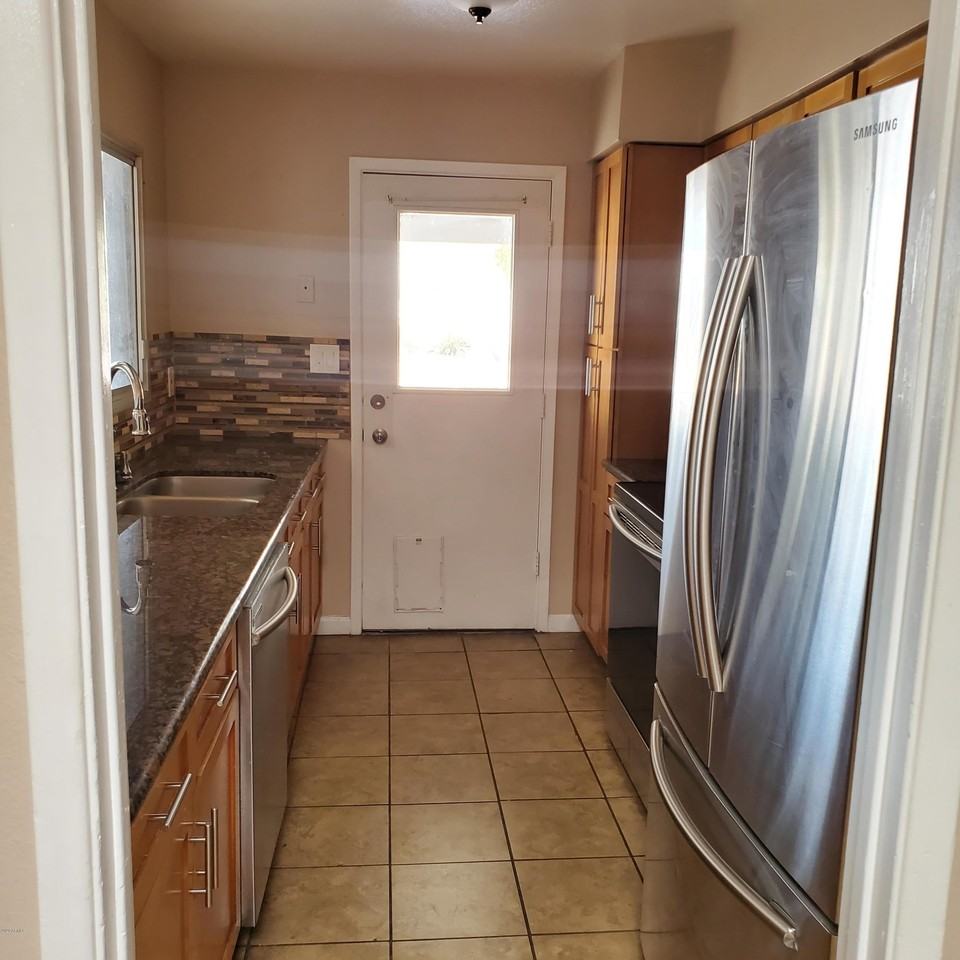 1719 E Gaylon Dr - Photo 7 of 15