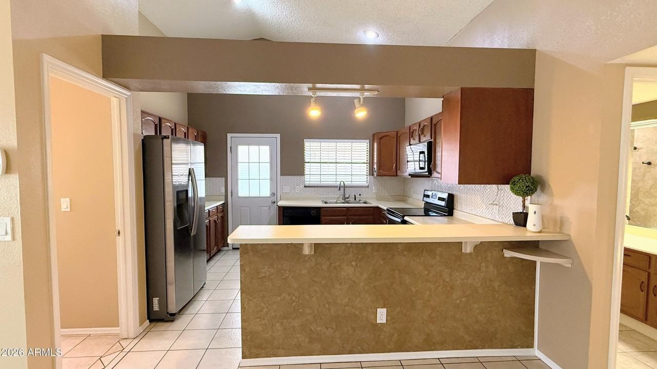 4148 W Villa Maria Dr - Photo 5 of 25