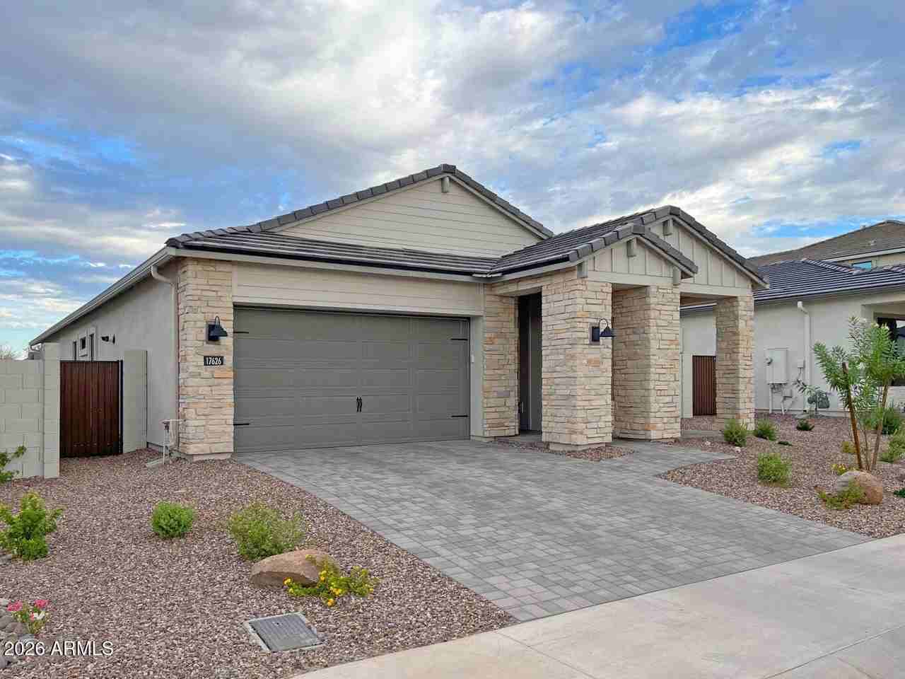 17626 N 48th Pl - Photo 2 of 46