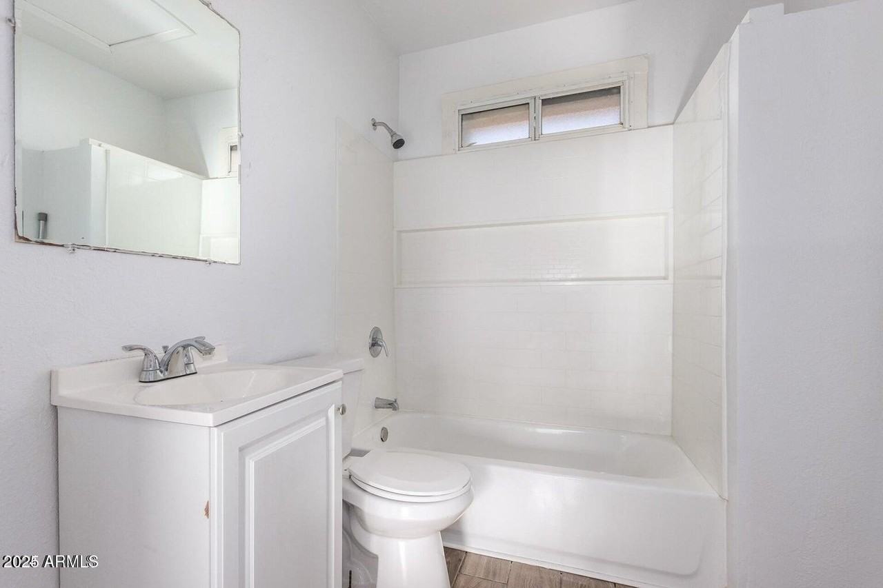 1215 W Pima St - Photo 3 of 12
