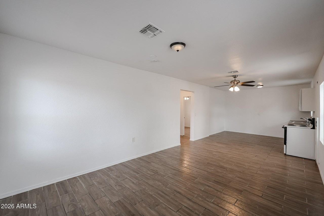 1215 W Pima St - Photo 4 of 12
