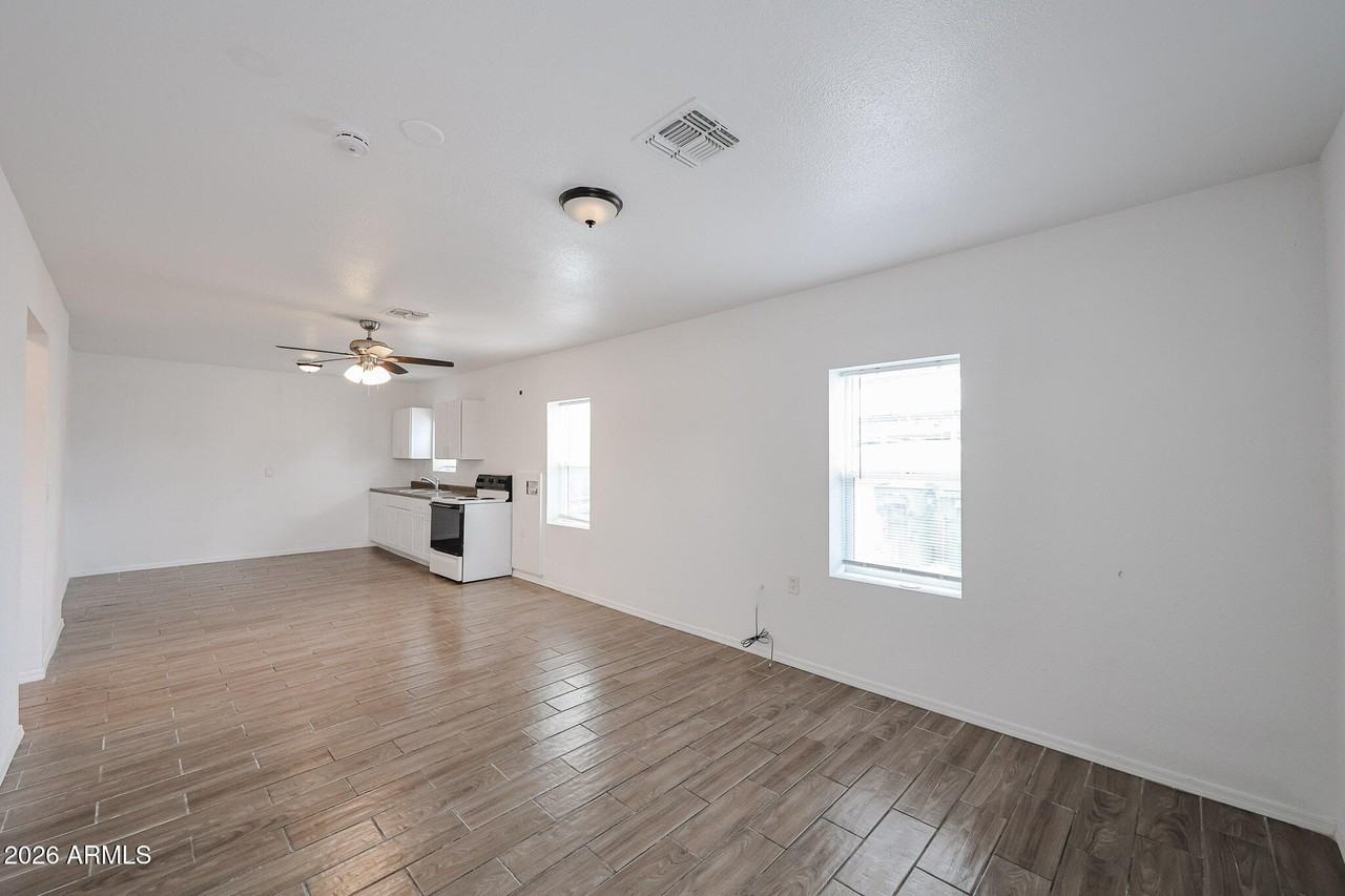 1215 W Pima St - Photo 5 of 12