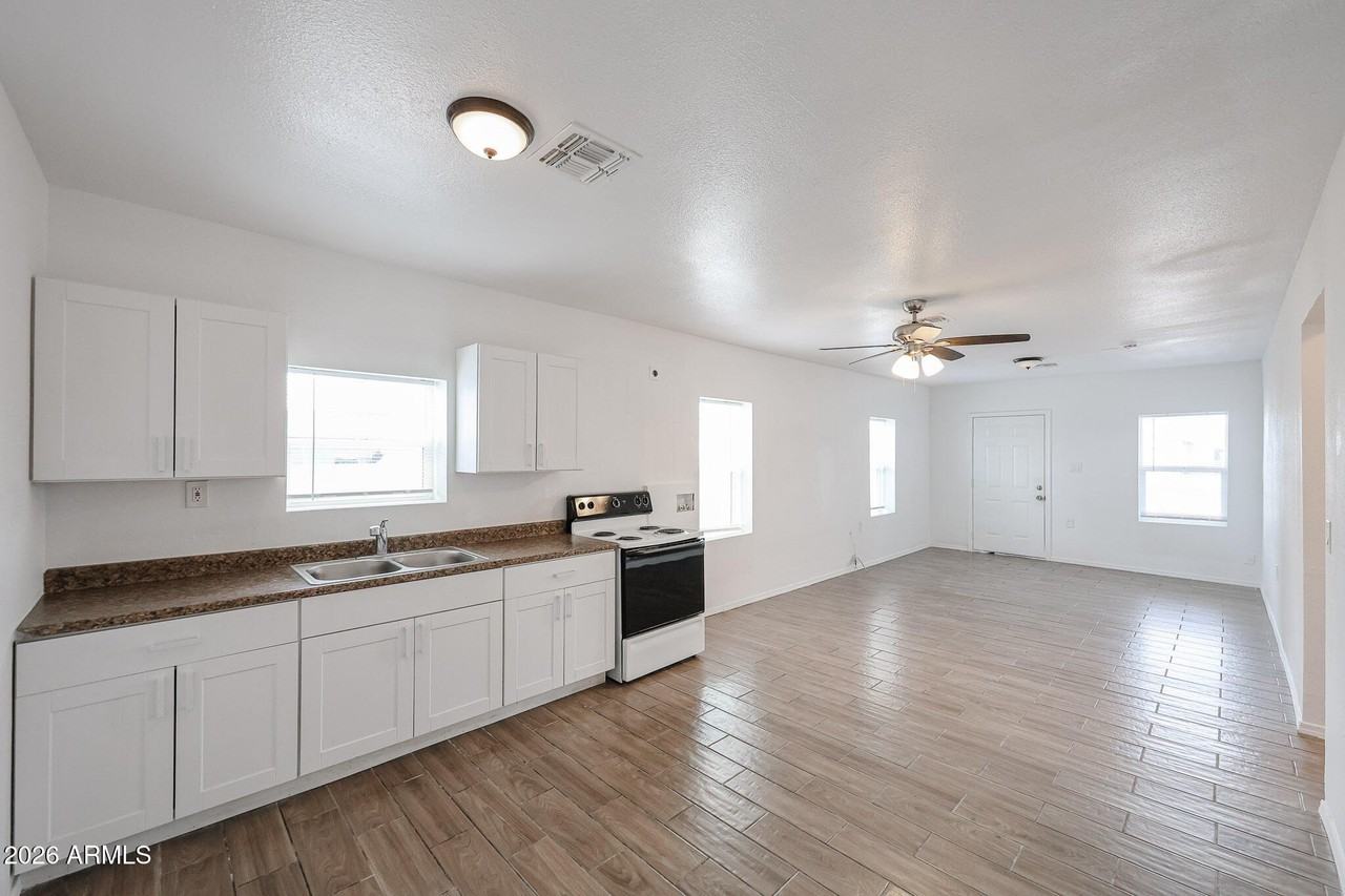 1215 W Pima St - Photo 6 of 12