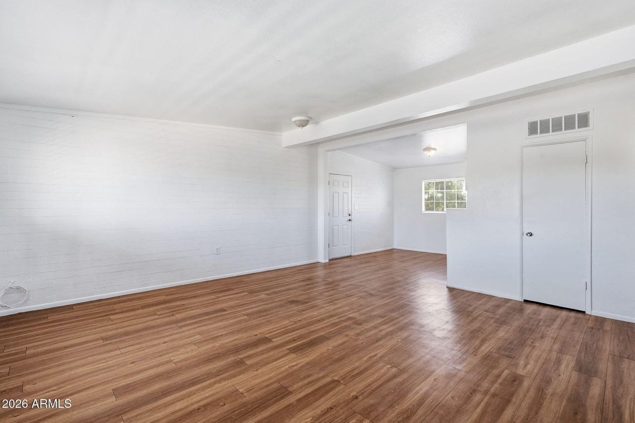 2150 W Missouri Ave #213 - Photo 6 of 22