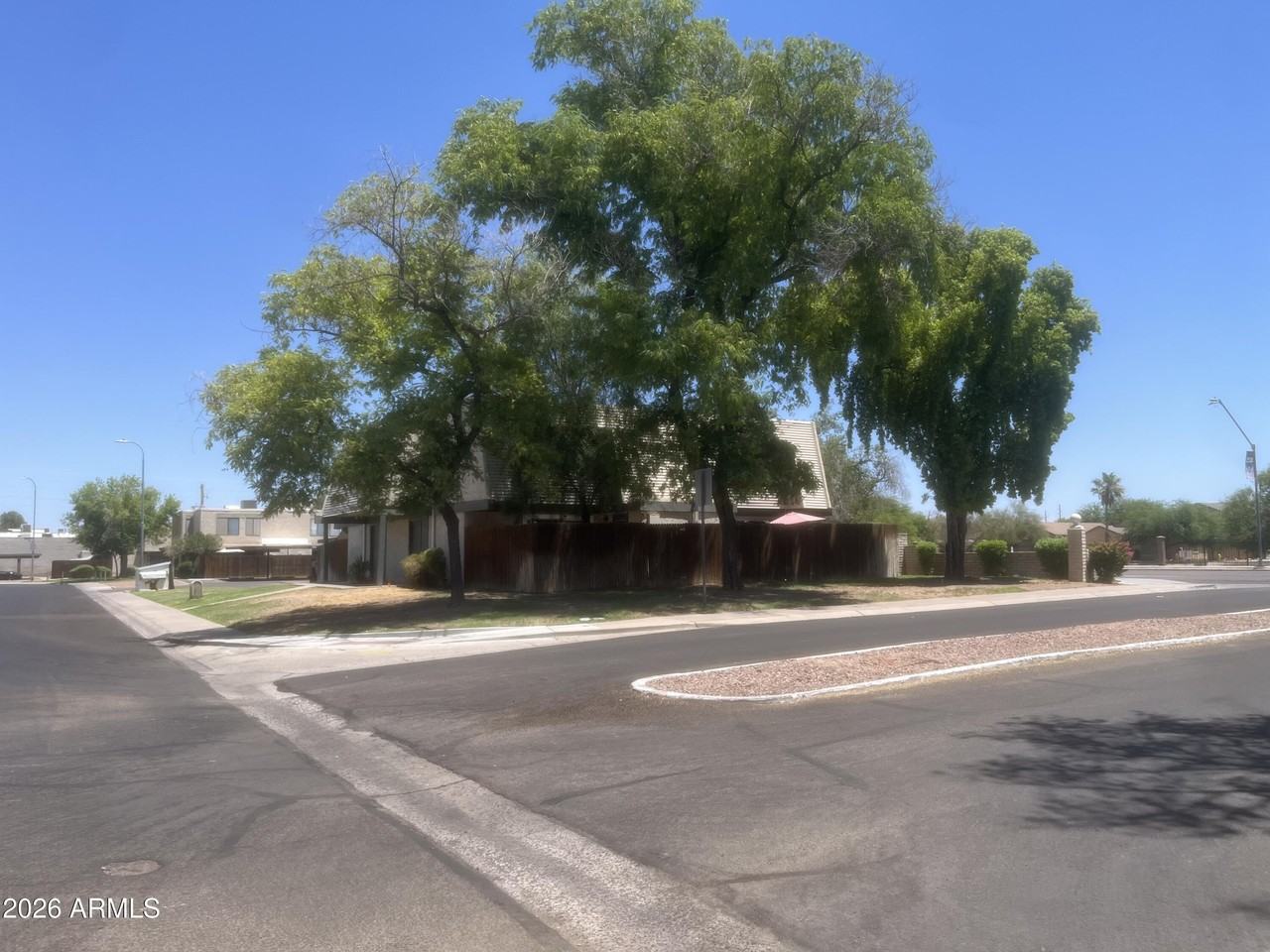 5902 W Townley Ave - Photo 2 of 37