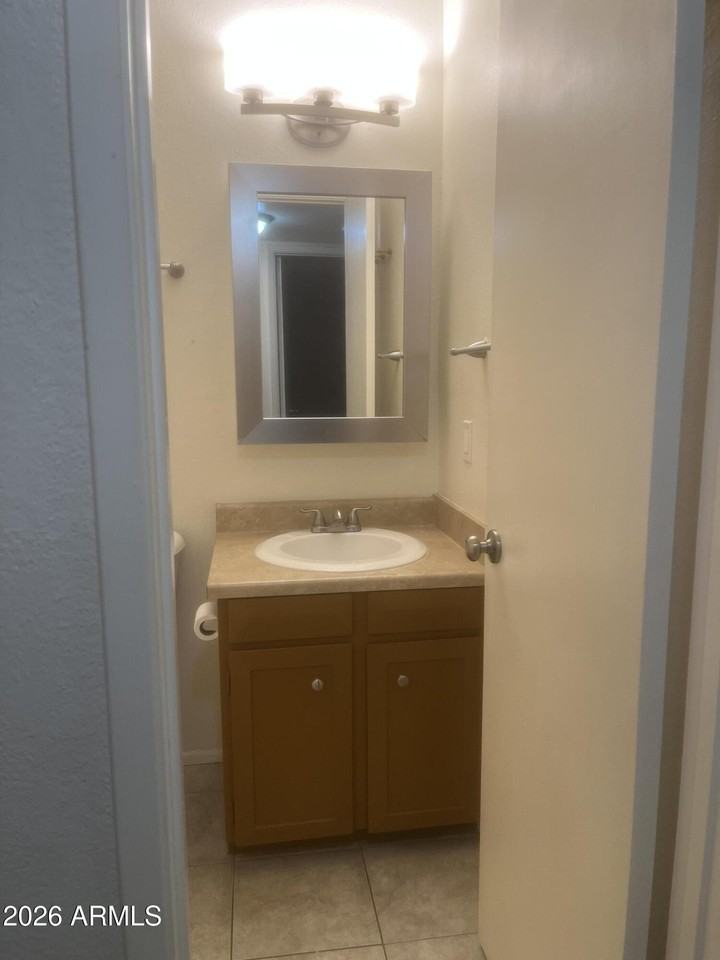 5902 W Townley Ave - Photo 7 of 37